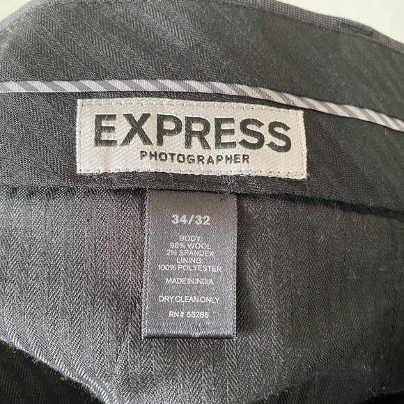 Express Men's 3-Piece Suit - Charcoal Gray - 40R/34×32 - Wool Blend - Vest Inclu - Picture 10 of 10